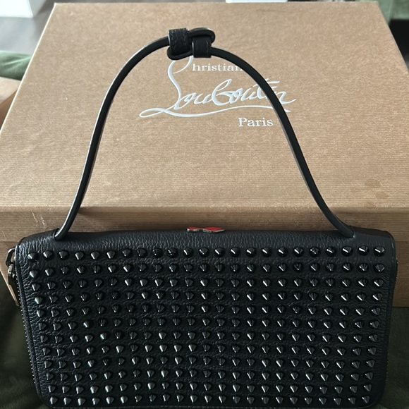 Christian Louboutin Panettone XL ❣️❣️black leather spiked wallet / clutch❣️EUC - Picture 3 of 11